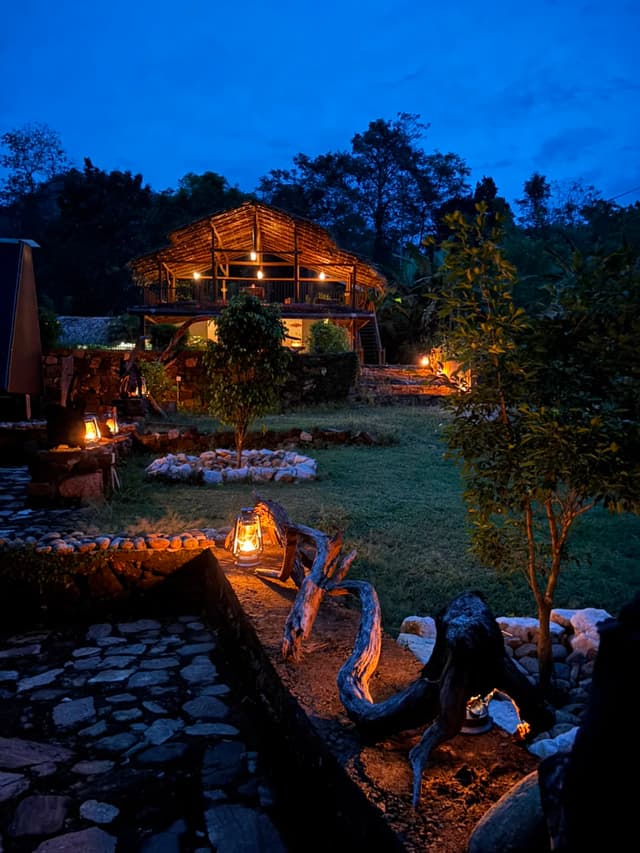 Mystery Trails Lodge thumbnail 1
